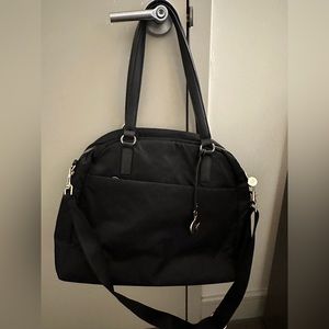 *see note re zipper* Lo & Sons The O.G. Laptop Bag